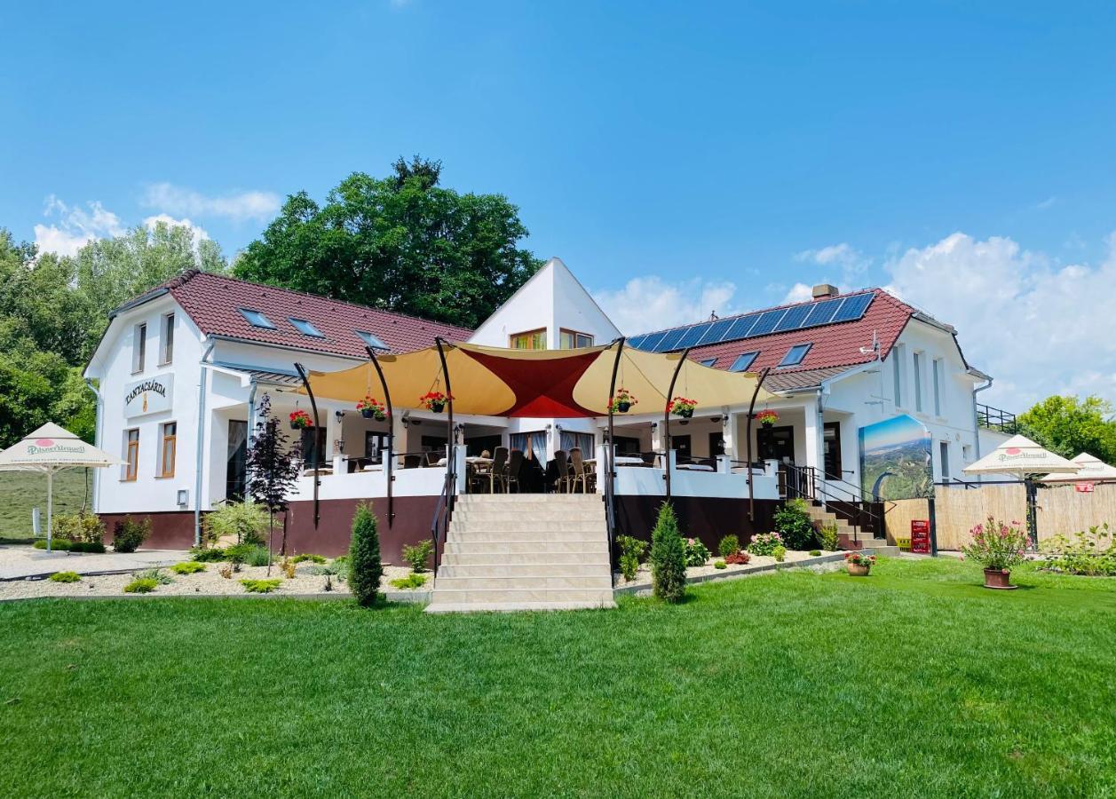 Tanyacsarda Panzio Bed & Breakfast Baja Dış mekan fotoğraf