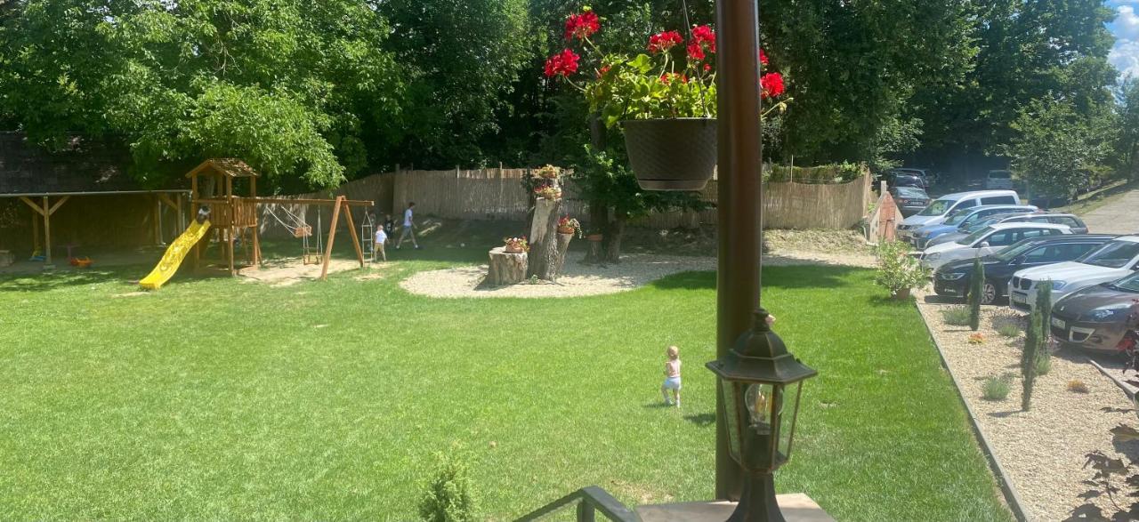 Tanyacsarda Panzio Bed & Breakfast Baja Dış mekan fotoğraf